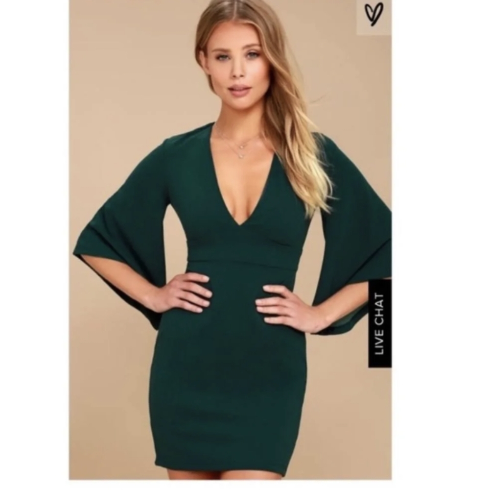 Lulu's V-Neck bell sleeve dress
